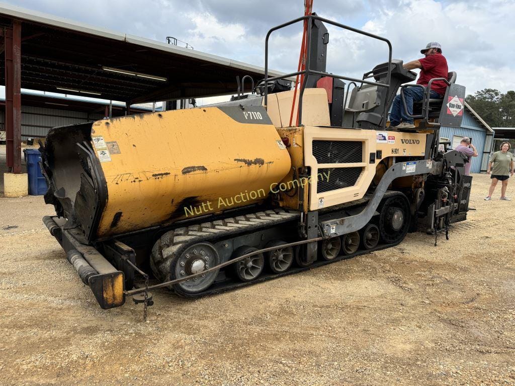 Main image Volvo P7110