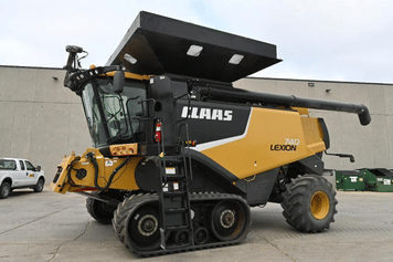 Main image CLAAS LEXION 740