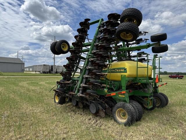 Image of John Deere 1890 equipment image 4