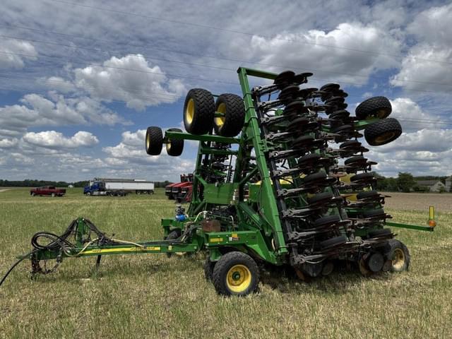 Image of John Deere 1890 equipment image 3