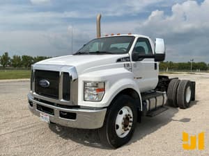 2021 Ford F-750 Image