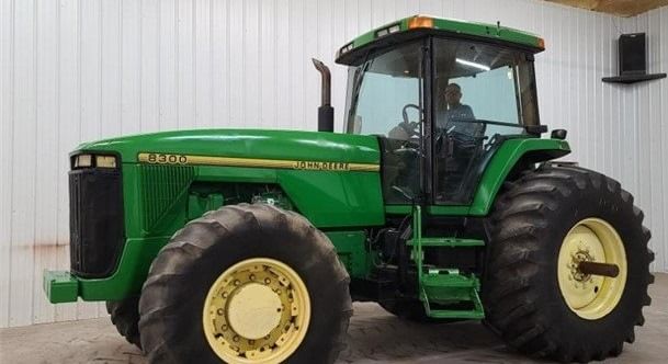 Main image John Deere 8300