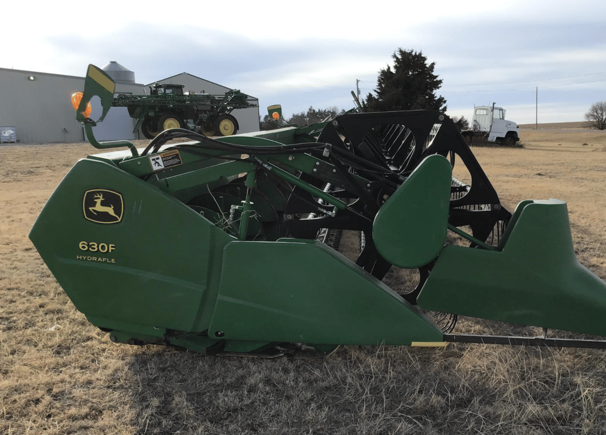 Main image John Deere 630F