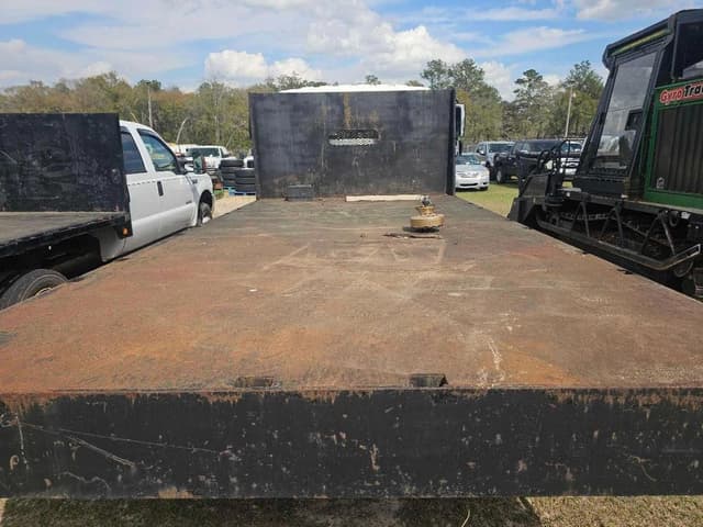 Image of International 4300 equipment image 4