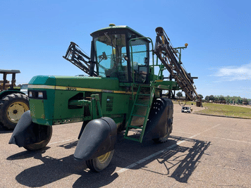 Main image John Deere 6700