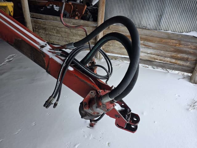 Image of New Holland 499 equipment image 2