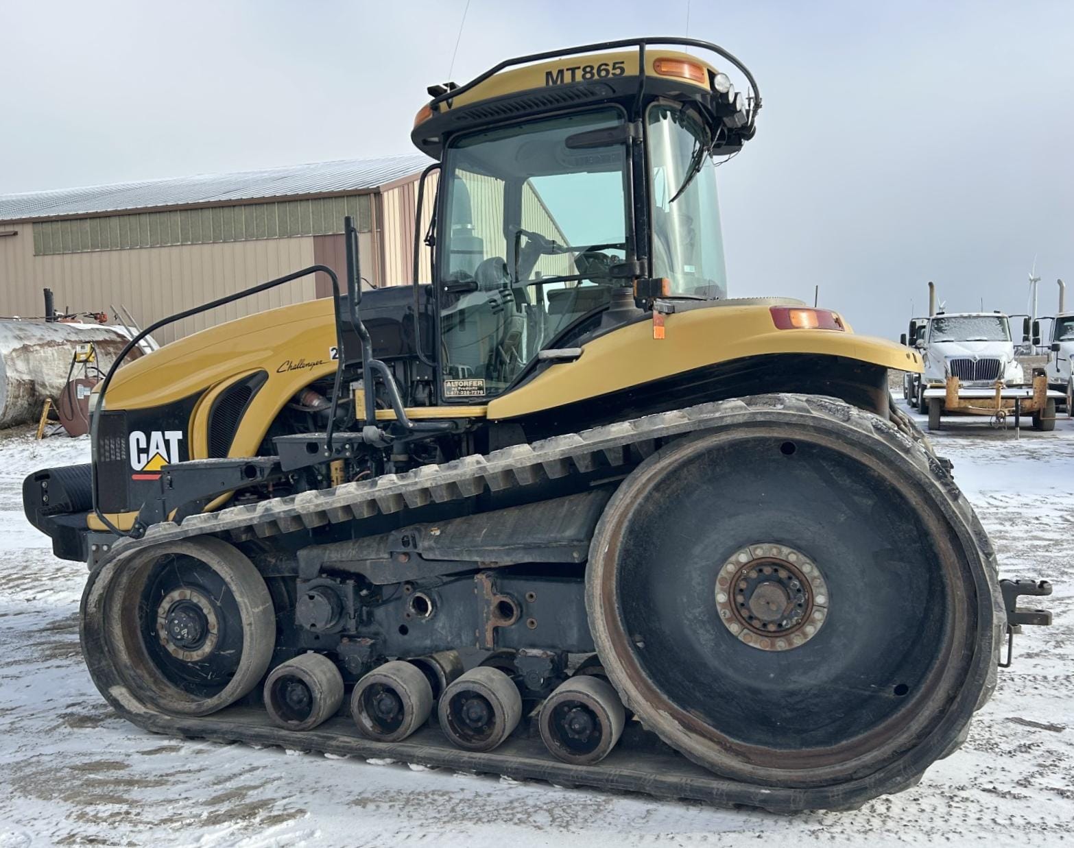 Main image Challenger MT865