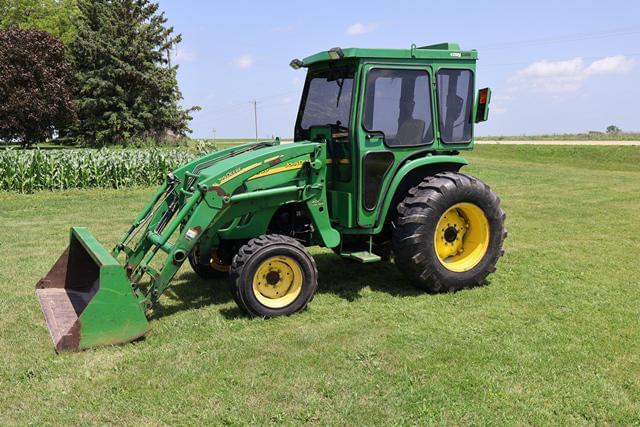Image of John Deere 4720 equipment image 2