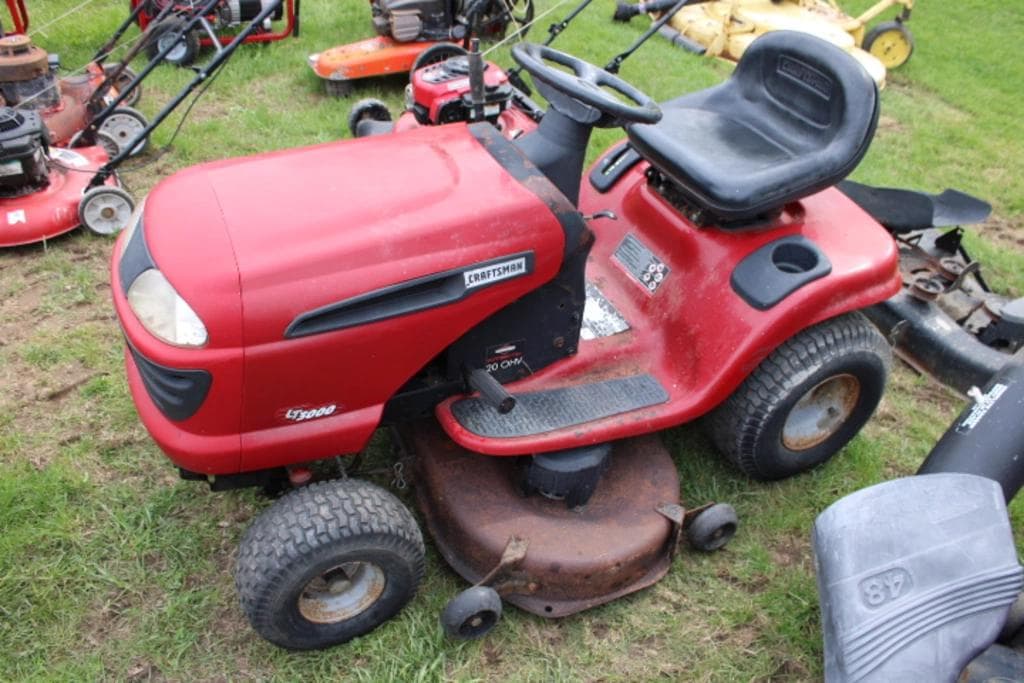 Image of Craftsman LT3000 Image 1