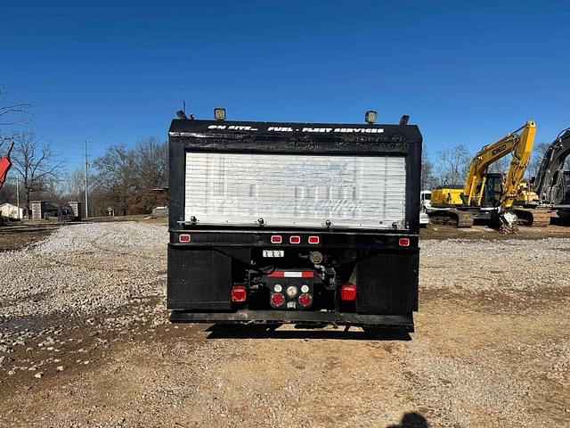 Image of Freightliner M2 112 equipment image 4