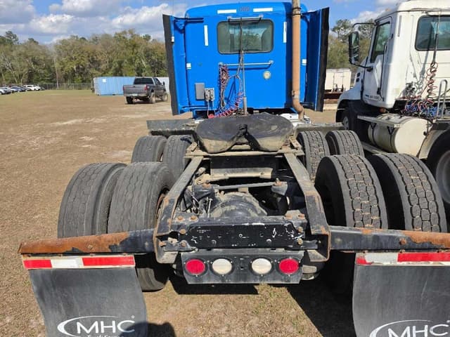 Image of Kenworth T680 equipment image 4