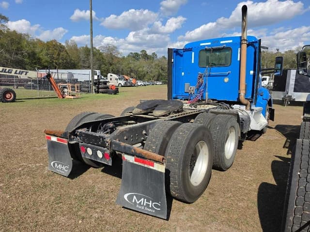 Image of Kenworth T680 equipment image 3