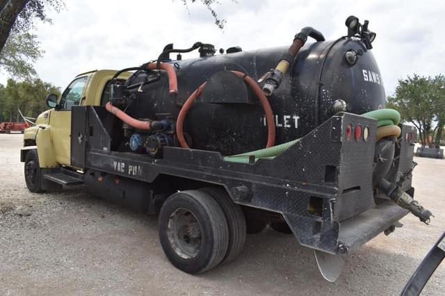 Image of GMC C5500 equipment image 3