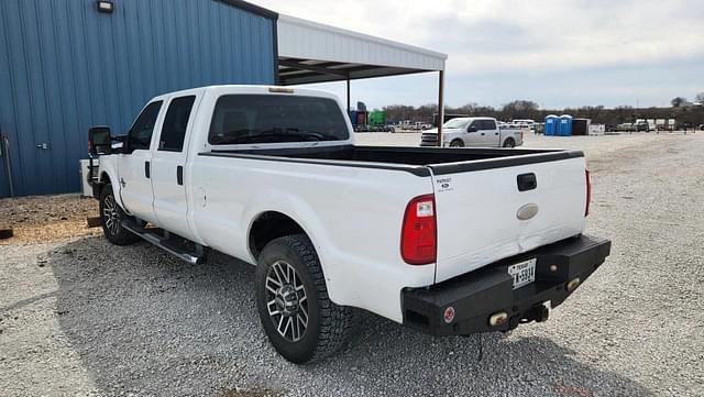 Image of Ford F-250 equipment image 4