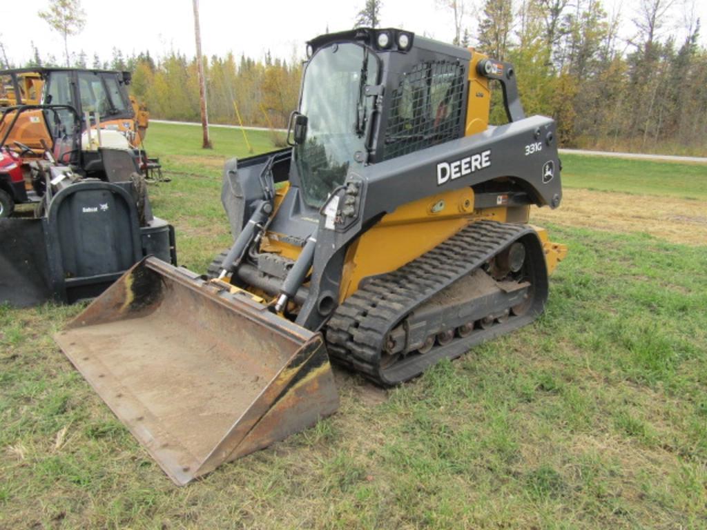 Image of John Deere 331G Primary image