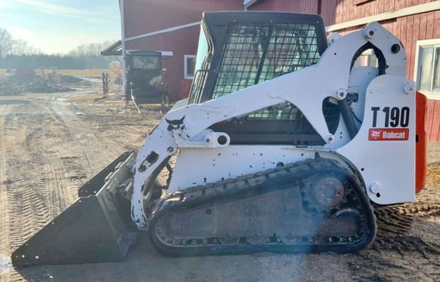 Image of Bobcat T190 equipment image 1