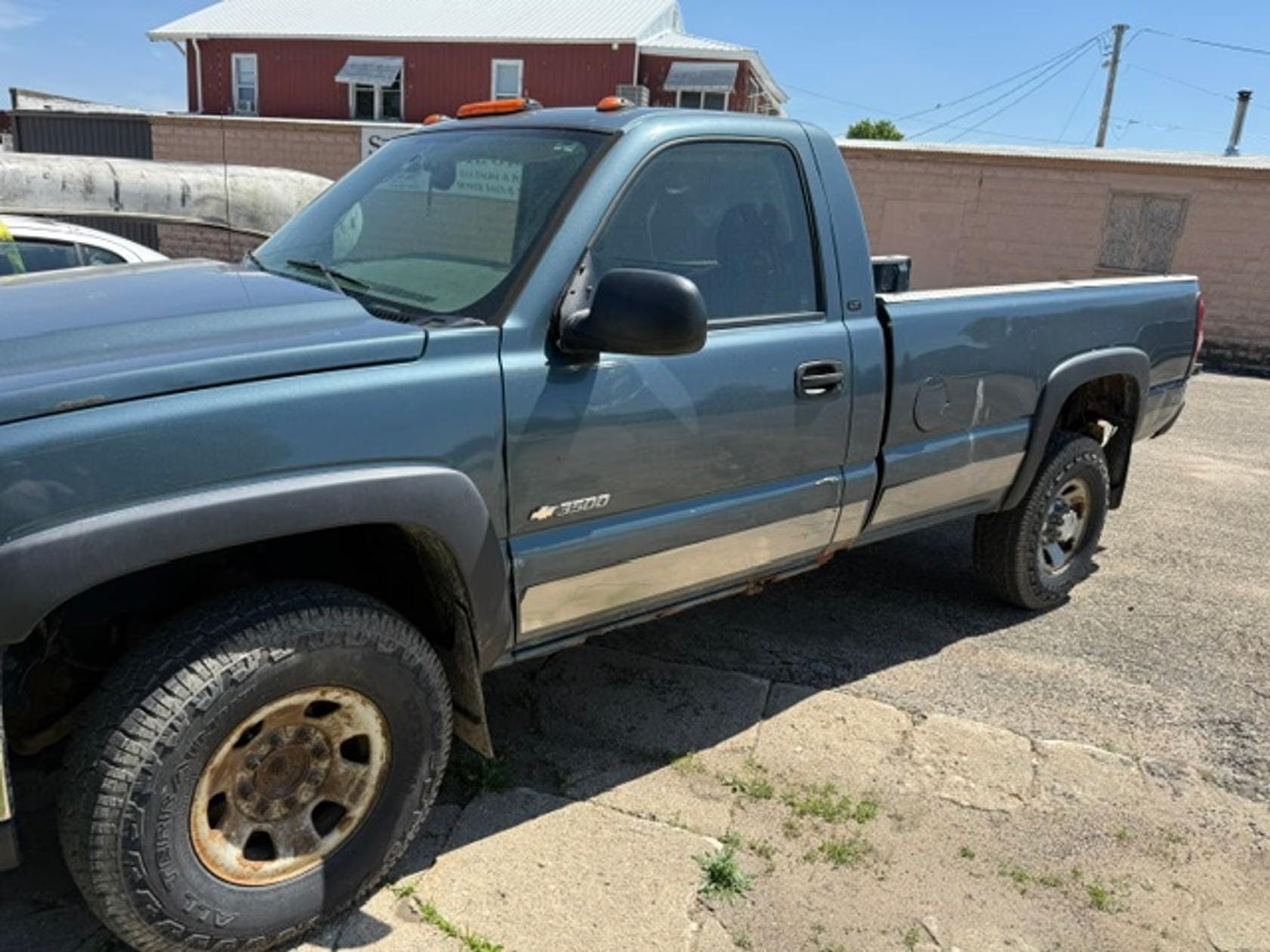 2006 Chevrolet 3500 Equipment Image0