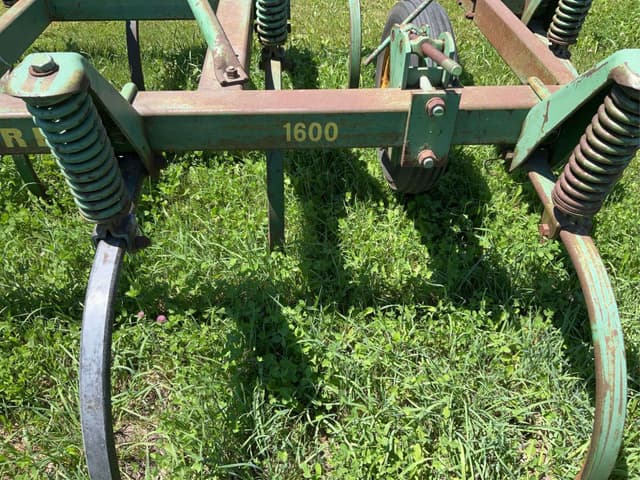 Image of John Deere 1600 equipment image 3