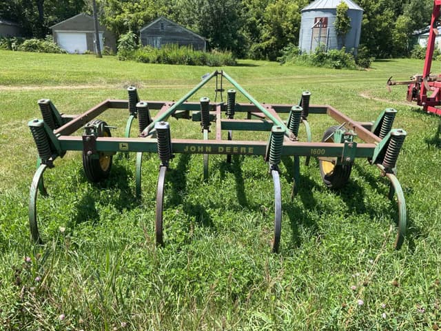 Image of John Deere 1600 equipment image 4