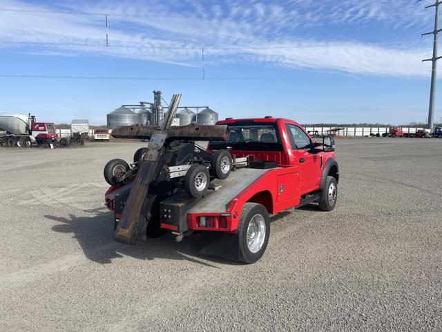 Image of Ford F-450 equipment image 4