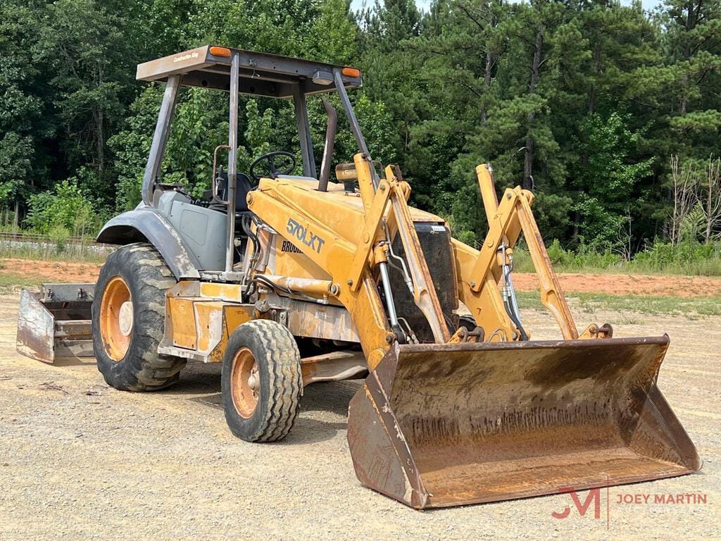 Main image Case 570LXT