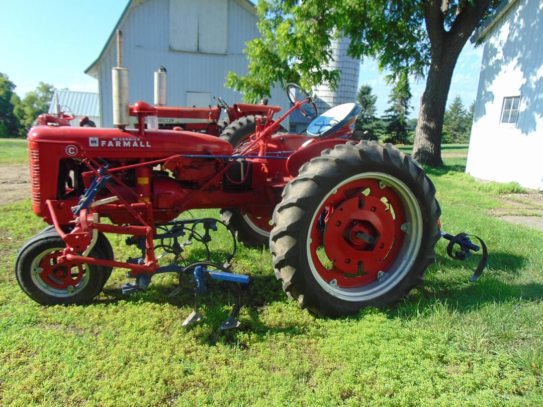 Image of Farmall C Image 0