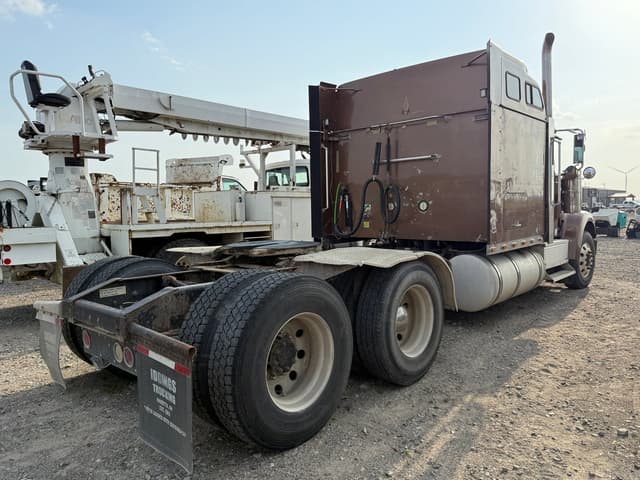Image of International 9900I equipment image 3