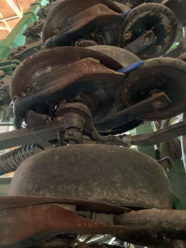 Image of John Deere 1890 equipment image 4