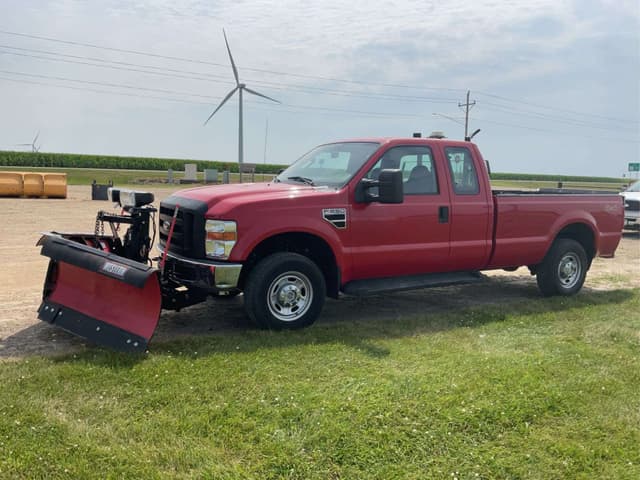 Image of Ford F-250 equipment image 1