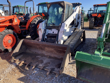Main image Bobcat T300