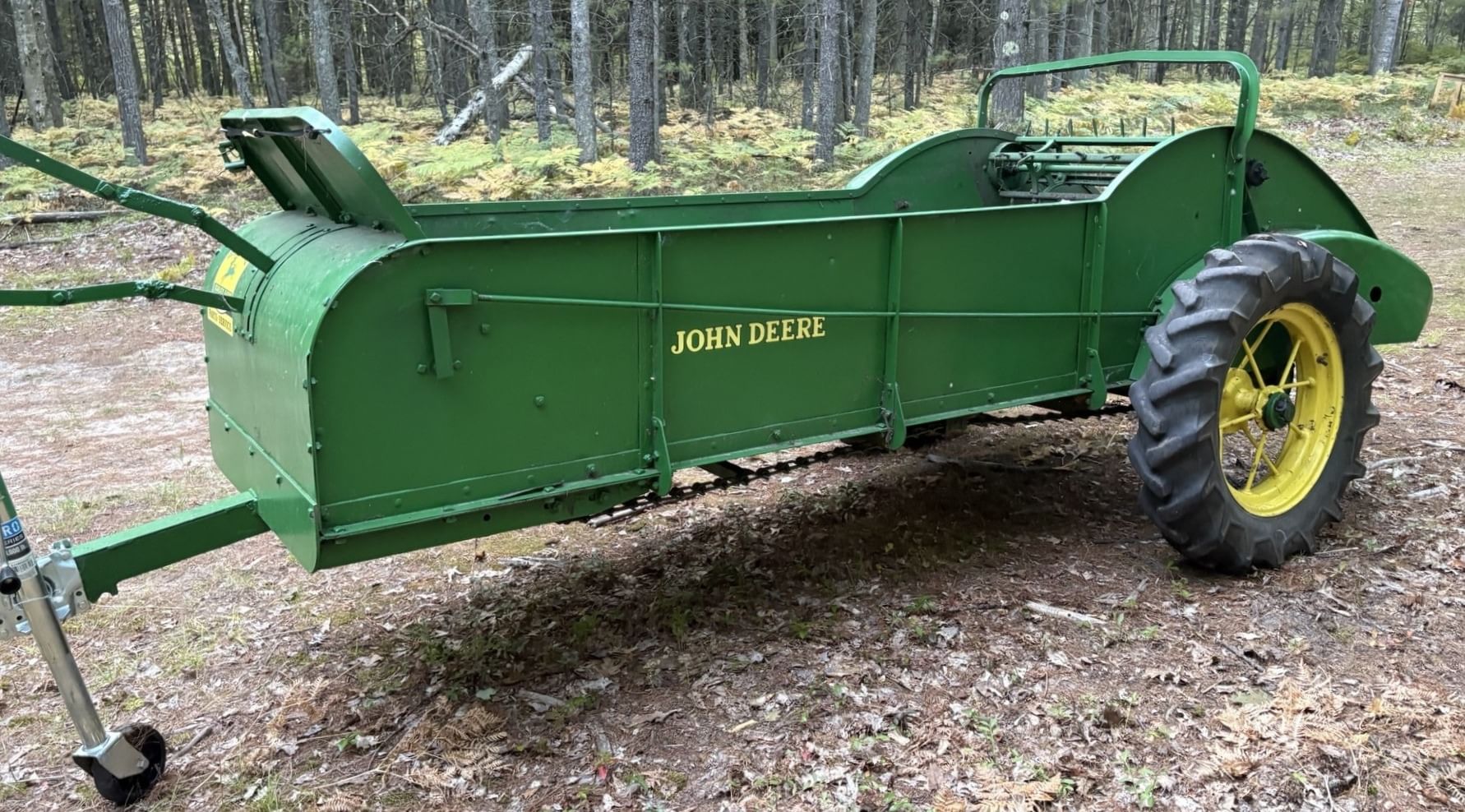John Deere H Equipment Image0