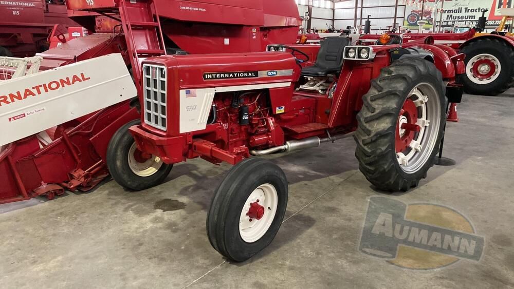 Main image International Harvester 574
