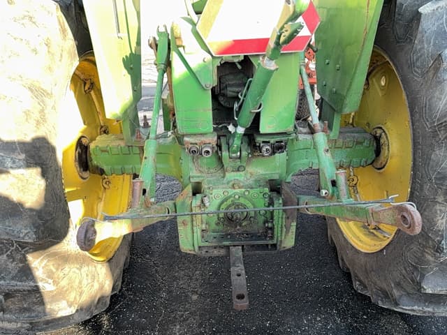 Image of John Deere 3010 equipment image 4