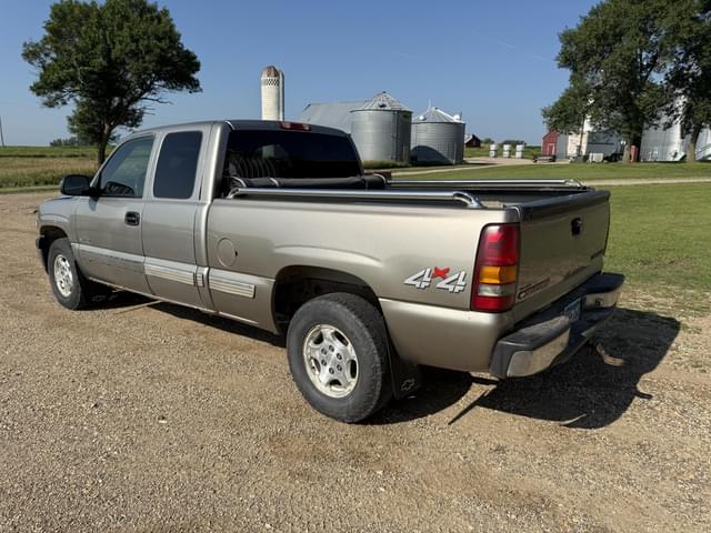 Image of Chevrolet 1500 equipment image 2