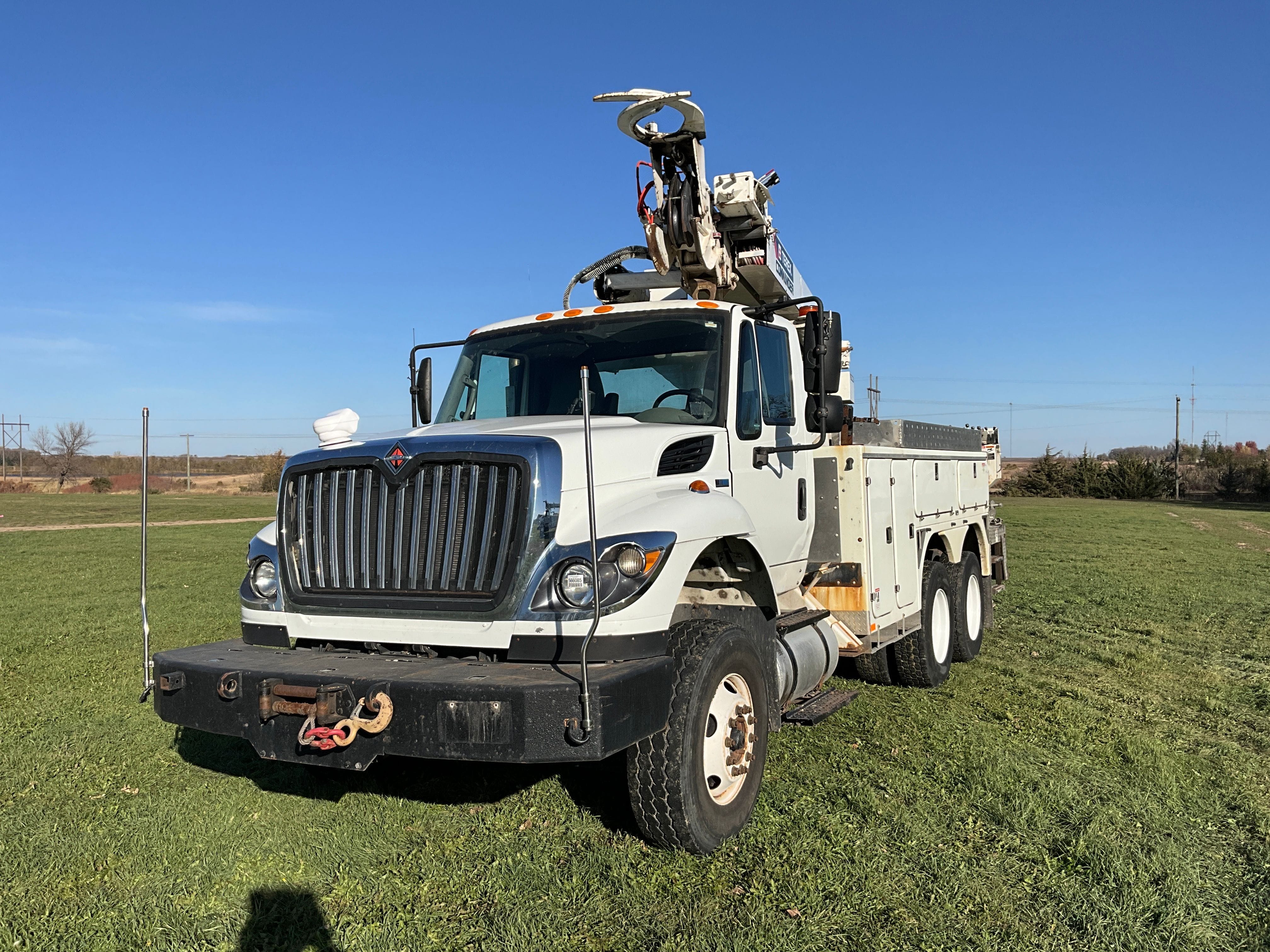 2013 International SF625 Equipment Image0