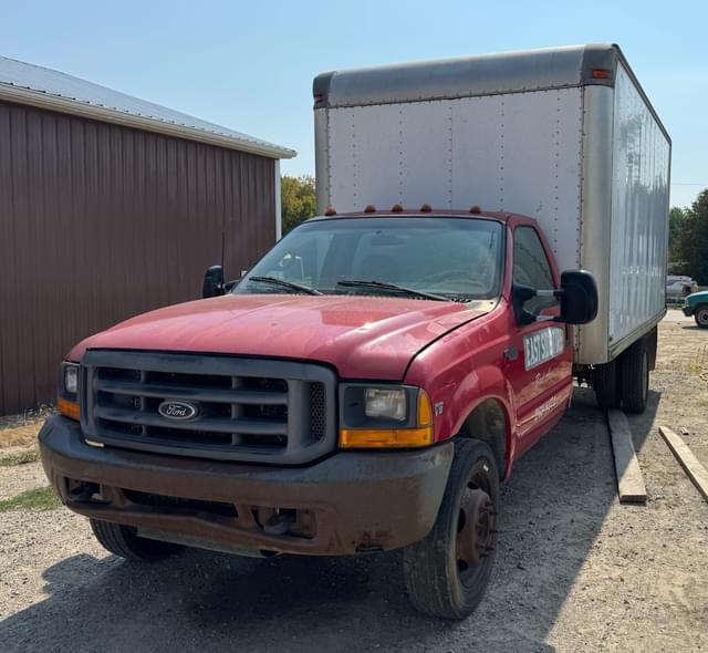Image of Ford F-450 equipment image 1