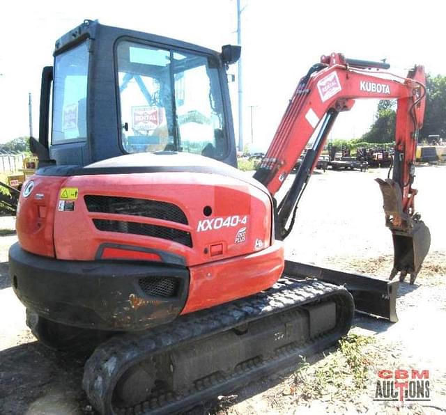 Image of Kubota KX040-4 equipment image 3