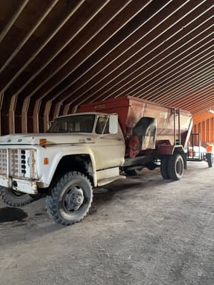 1970 Ford F-600 Image