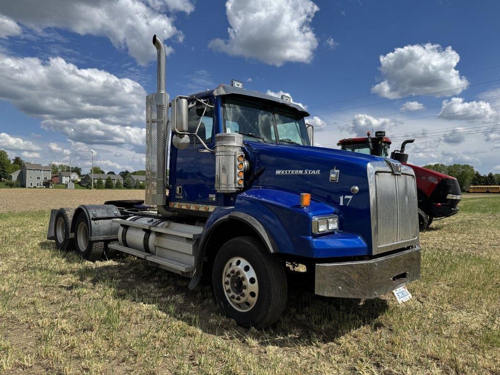 Image of Western Star 4900 Primary image