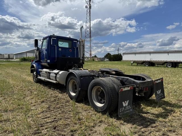 Image of Western Star 4900 equipment image 4