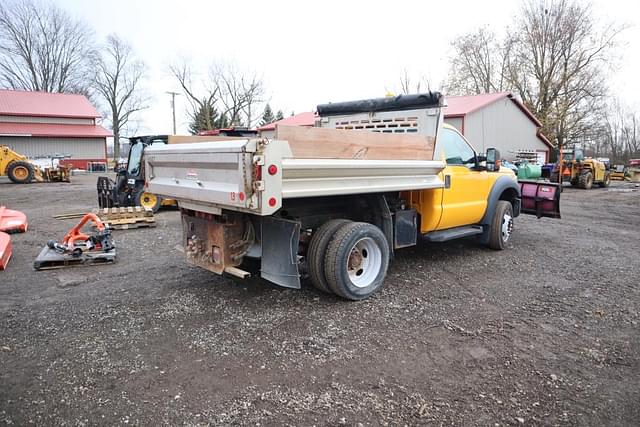 Image of Ford F-450 equipment image 3