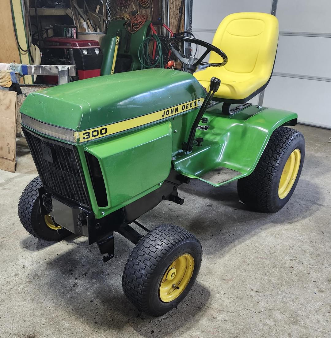 Image of John Deere 300 Primary image