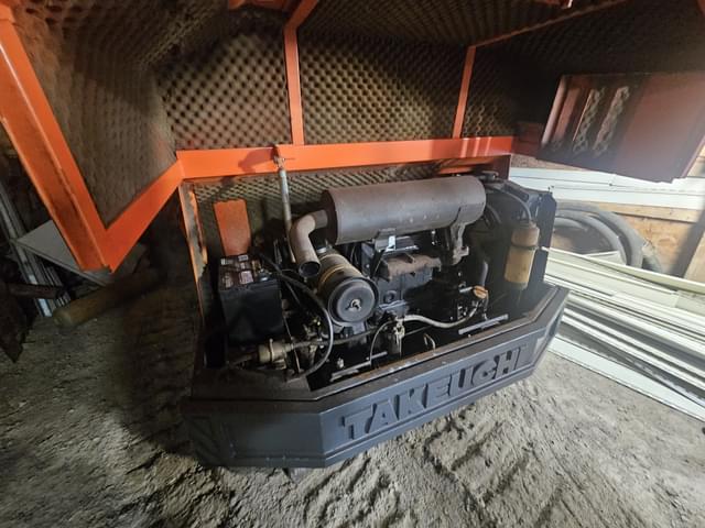 Image of Takeuchi TB25 equipment image 2
