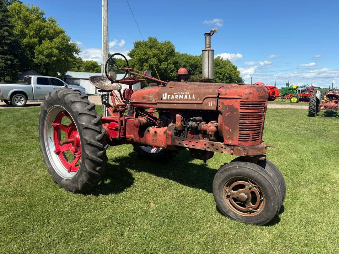 Image of Farmall H Primary image