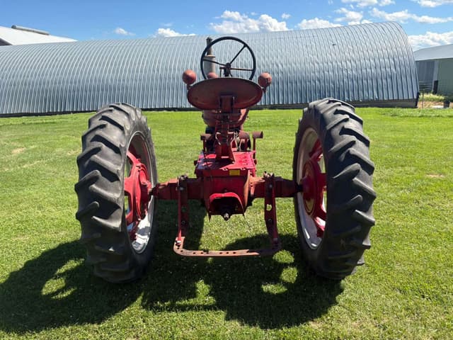 Image of Farmall H equipment image 4