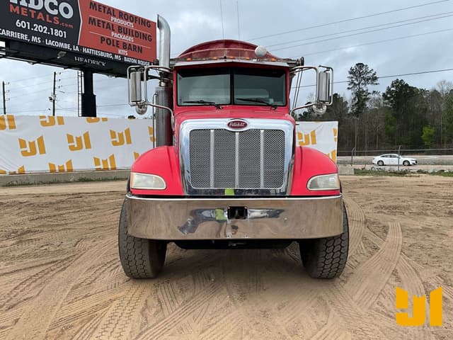 Image of Peterbilt 340 equipment image 1