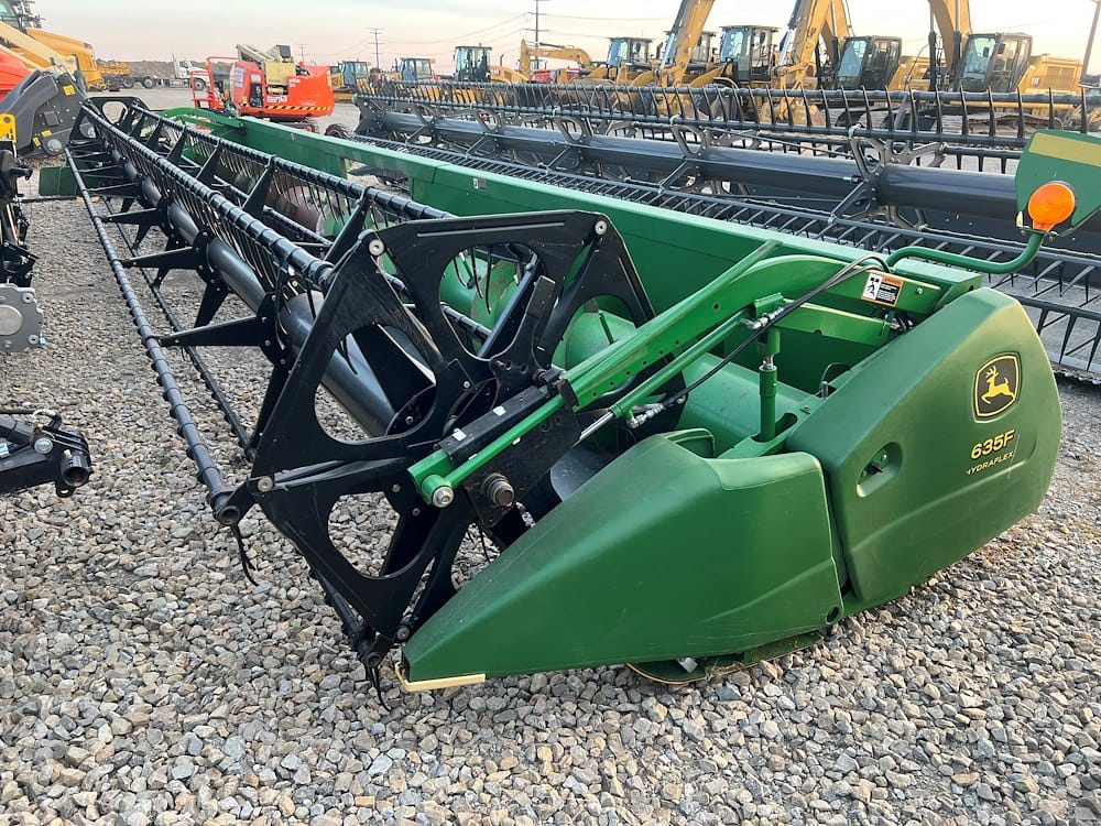 2005 John Deere 635F Equipment Image0