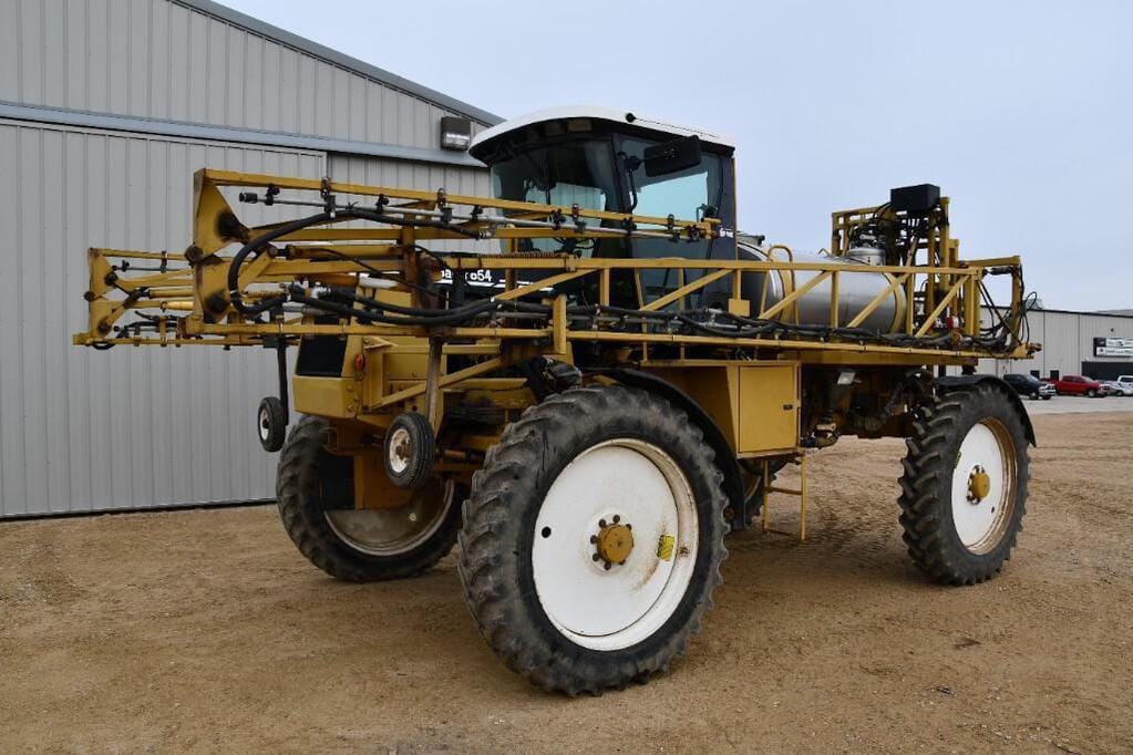 Main image Ag-Chem RoGator 854