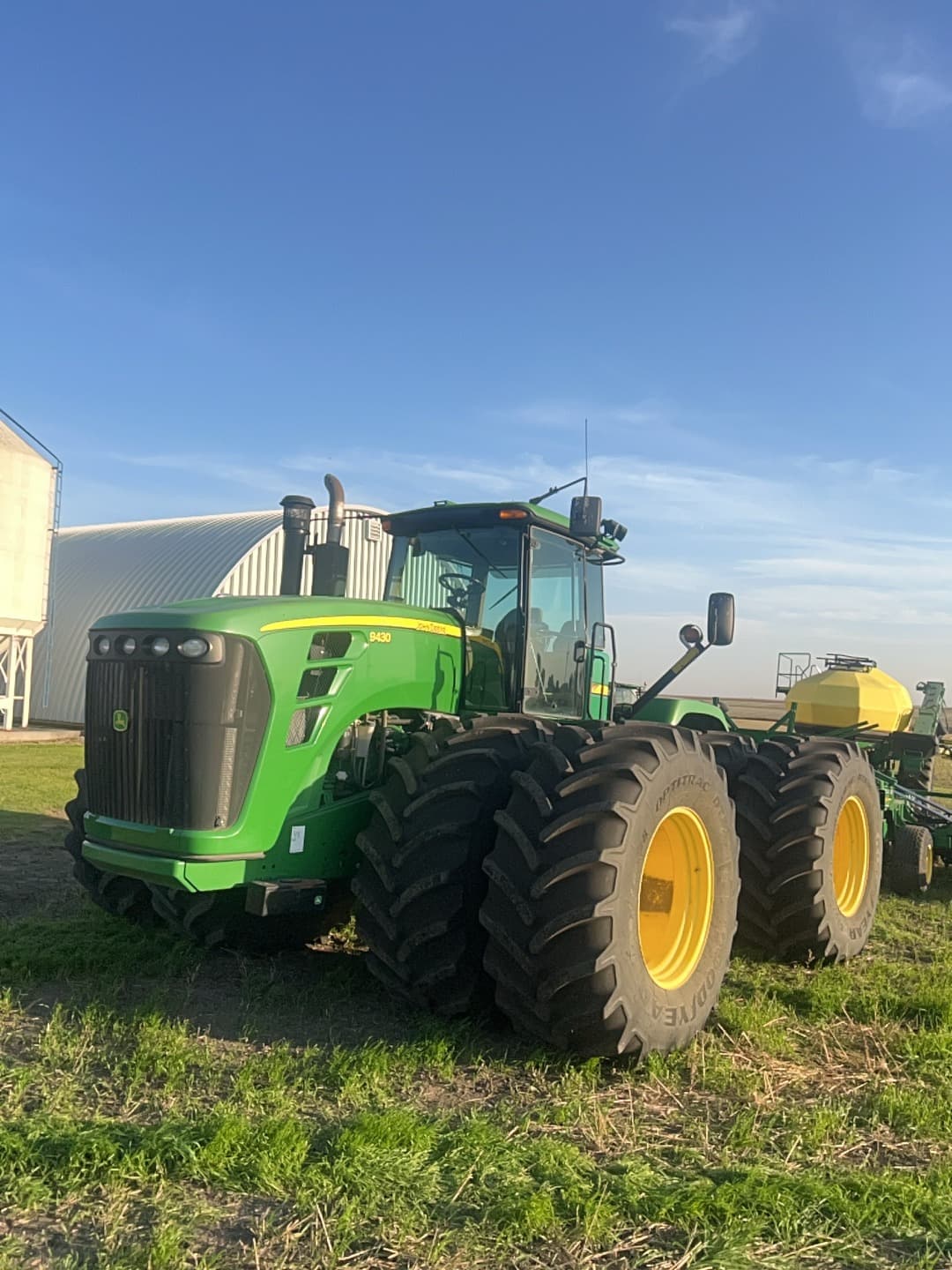 Image of John Deere 9430 Primary image