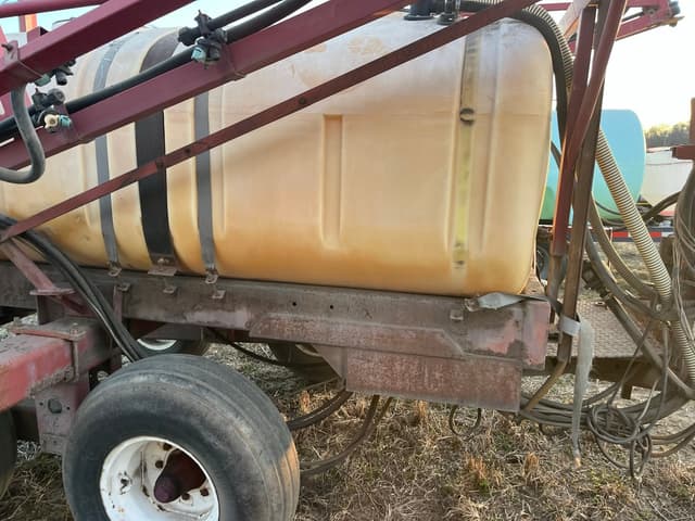 Image of Hardi TR800 equipment image 3